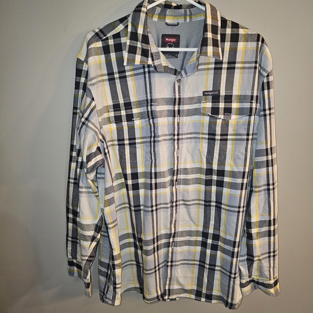 Wrangler Button Up Shirt